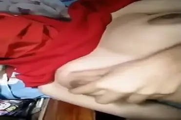 Mama Aku Jilbab Merah
